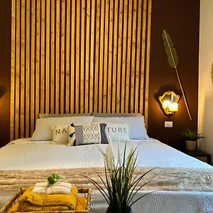 Apartment Tropical